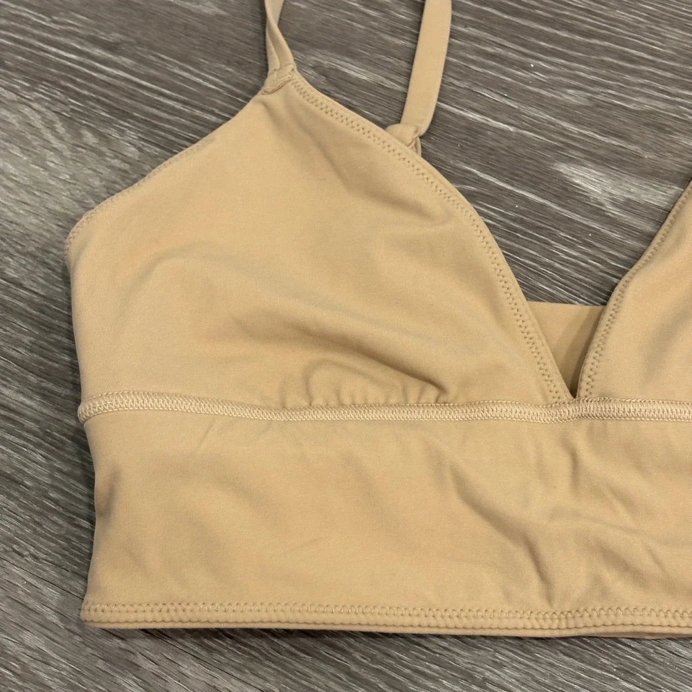 SKIMS Fits Everybody Triangle Longline Bralette Clay Nude Medium Lingerie Lounge - Picture 8 of 10